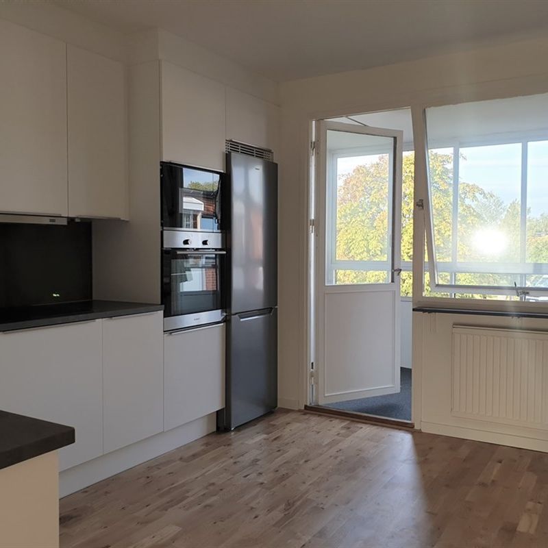 Syster Jennys väg 38 B - Photo 1