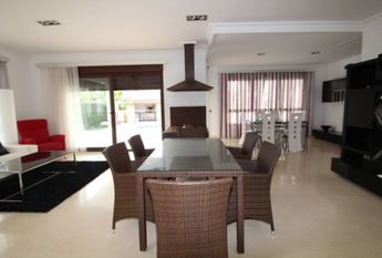 Villa de lujo en Cabo Roig.