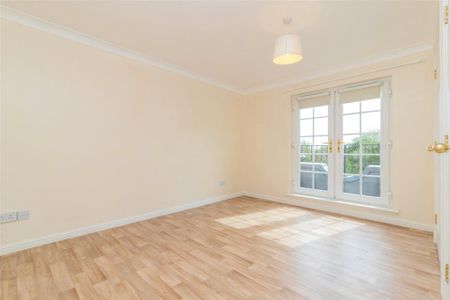 3 bedroom apartment to rent - Photo 3