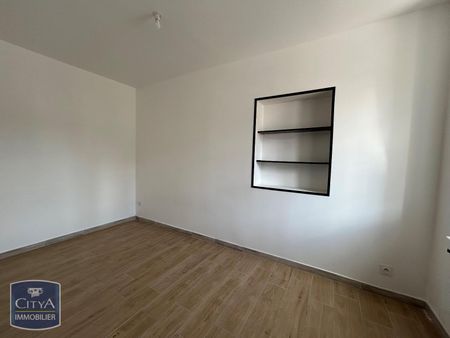 Location Appartement 3 pièces 46m² CHAMPFORGEUIL 71530 - Photo 2