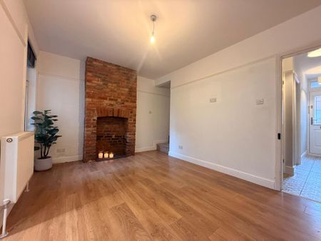 165 High Street,Eastleigh - Photo 3