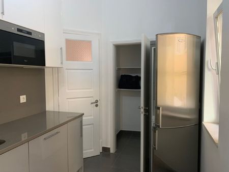 4 room luxury Flat for rent in Campolide, Lisbon - Photo 2