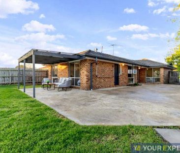 “Beautiful Family Home in Prime Berwick Location” - Photo 3