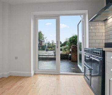 3 bedroom semi-detached house to rent - Photo 4