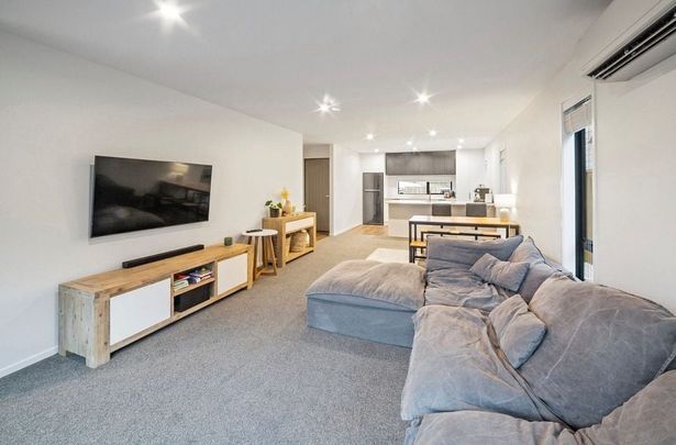 Premium property in top location - Photo 1