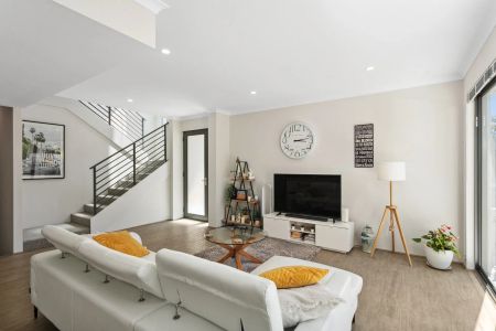 Immaculate home in Mount Hawthorn - Photo 4