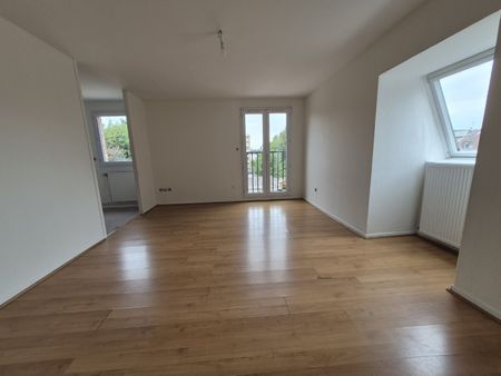 Location Appartement 3 pièces 50m² BETHUNE 62400 - Photo 2