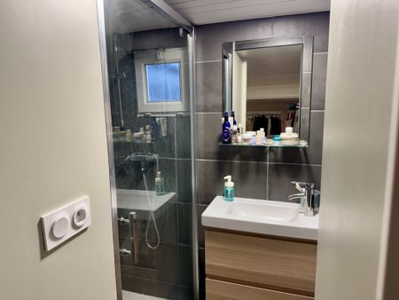 Location Appartement 2 pièces 30m² BORDEAUX 33000 - Photo 5