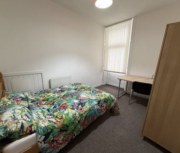 Oystermouth road, West Glamorgan, SA1 - Photo 3