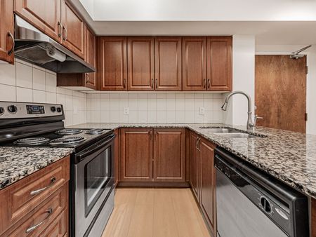 For Lease - 60 Fairfax Crescent Unit# 117, Toronto, Ontario - Photo 2