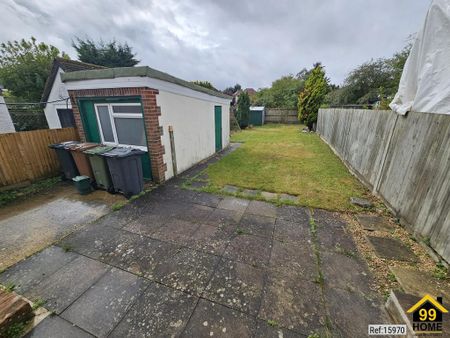 3 bedroom semi-detached house to rent - Photo 4