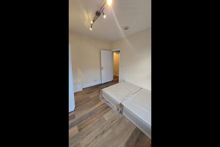 3 Bed Flat, Crouch End Hill, N8 - Photo 5