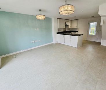 2 Bedroom House to Rent in Chelveston Road, Raunds, Wellingborough,... - Photo 2