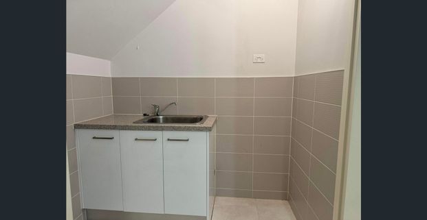 Charming 2-Bedroom Townhouse in Caroline Springs - Photo 1