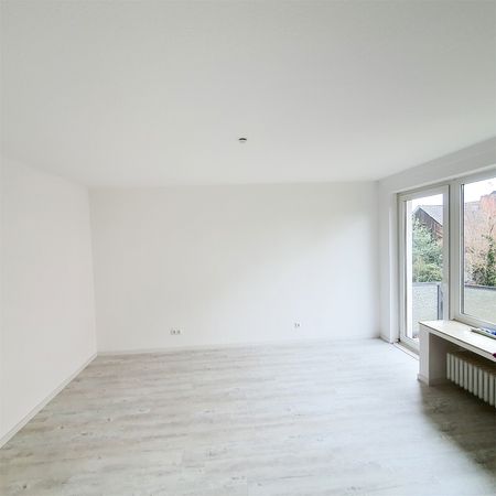 Gepflegte 2-Zimmer-Wohnung mit Balkon in ruhigem Mehrfamilienhaus zu vermieten - Foto 2