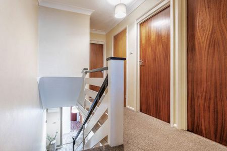 5 bedroom terraced house to rent - Photo 2