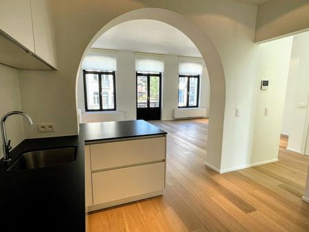 Flat - for rent - Photo 2