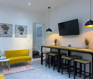 5 bedroom terraced house to rent - Photo 1