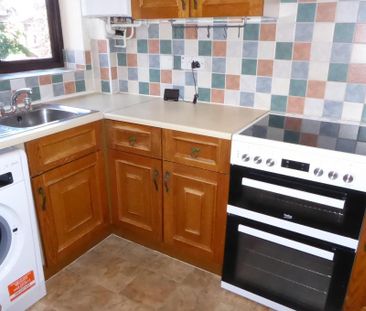 2 bedroom flat to rent - Photo 6