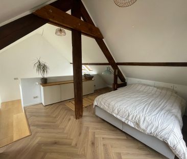 Bemeubelde loft met veel lichtinval - Foto 4