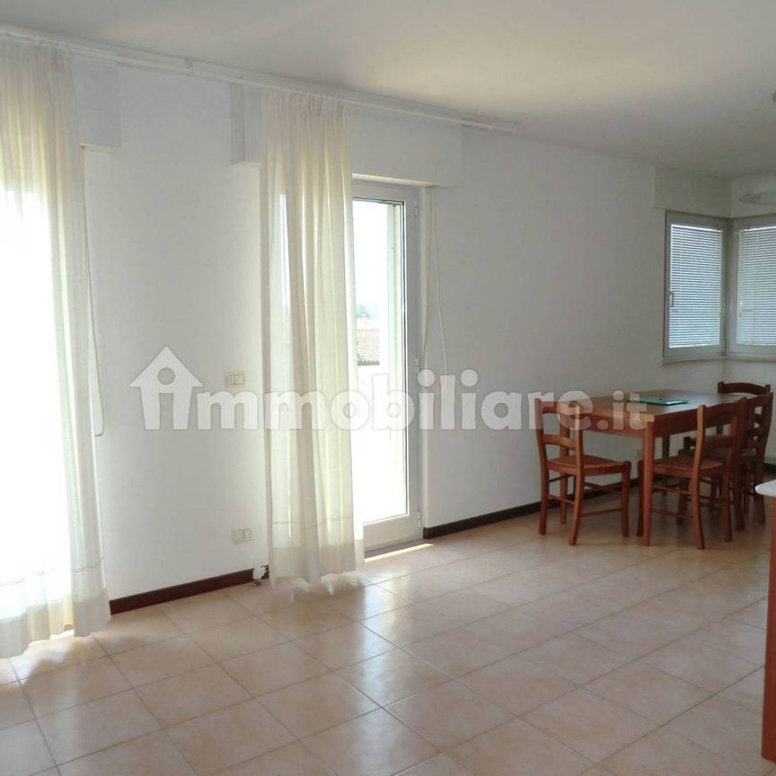 Trilocale via Trasaghis 154, Gemona, Gemona del Friuli - Photo 1