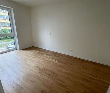 KfW 40-Neubau-Wohnung mit EBK, Balkon, Echtholzparkett, HWR, Fahrstuhl, Tiefgarage - Foto 1
