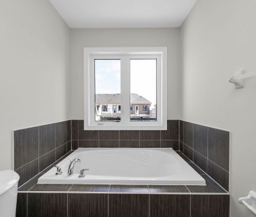 For Lease - 323 Inspire Boulevard, Brampton, Ontario - Photo 2