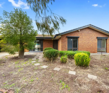 Family Home Available 13/10/2026 - Photo 4