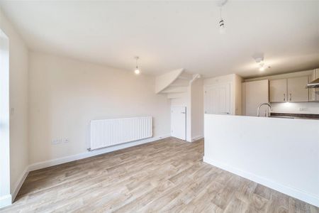 4 bedroom terraced house to rent - Photo 2