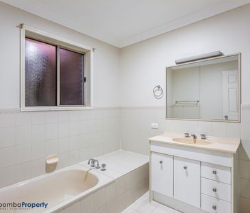 2/150 Russell Street, 4350, Newtown Qld - Photo 5