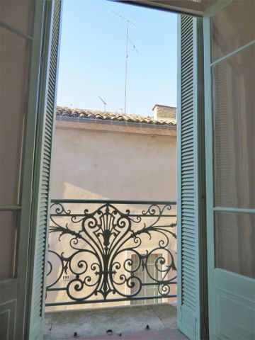 T4, 735€ H.C, 82m², Nîmes-centre, rue de la Servie - Photo 4