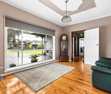 Spacious 3-Bedroom Home for Rent – 6-Month Lease - Photo 1