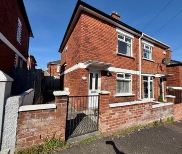 27 Dhu Varren Park, Belfast, BT13 3FH - Photo 2