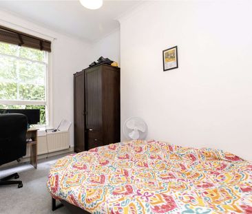 A large two double bedroom apartment situated on the first floor of a period conversion just moments from Caledonian Road station. - Photo 5