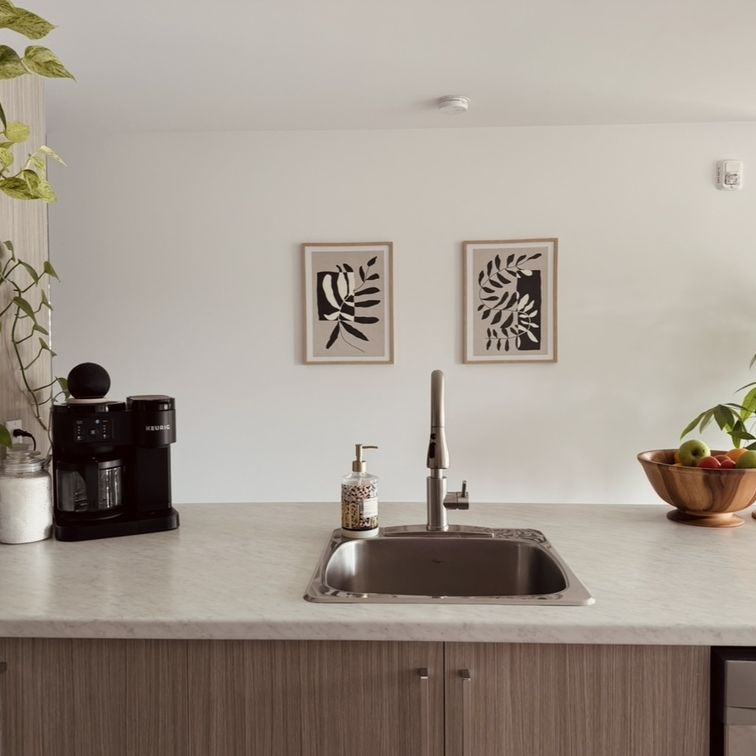 4 1/2 + Bureau à Louer - 1er Aout 2026 - Photo 1