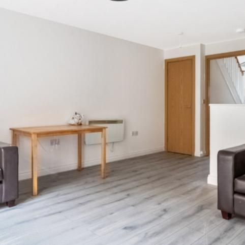 3 bedroom townhouse to rent - Photo 1