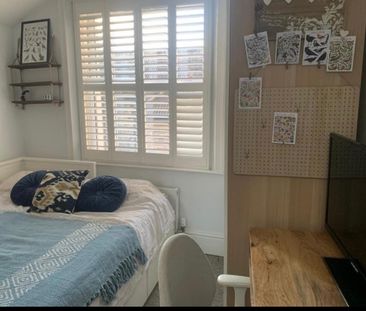 2 Bed Flat, Blackwater Street, SE22 - Photo 1