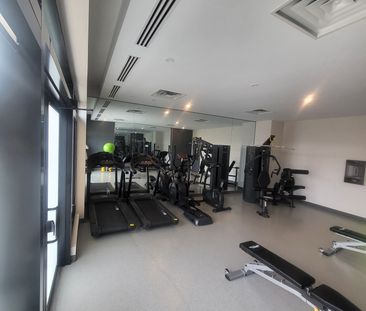 For Lease - 3285 Carding Mill Trail Unit# 305, Oakville, Ontario - Photo 5