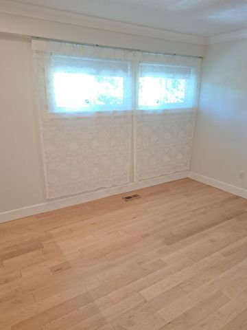 $5,000 / 5br – 43560ft2 – South Surrey 3500sq/ft , 5bed/4bath, one Acre land house (Surrey) R0062 - Photo 5