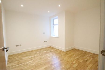1 bedroom Flat To Let Total Size: 700 SQ FT - Photo 5