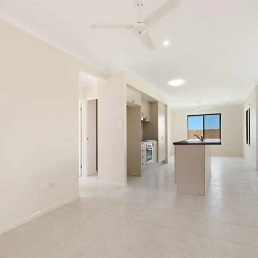 4 bedrooms with room to move! - Photo 1