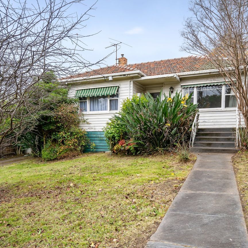 41 Jones Crescent, Rosanna - Photo 1