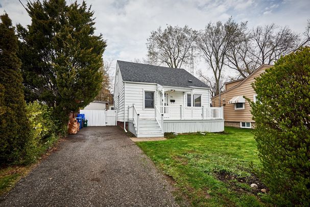 For Lease - 64 Cedar Street, Ajax, Ontario - Photo 1