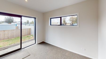 Foxton - 3 Bedrooms - Photo 2
