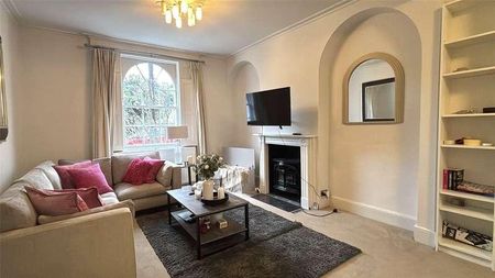 Adelaide Square, Windsor, SL4 - Photo 2