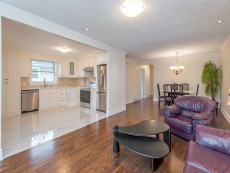 For Lease - 229 Neal Drive, Richmond Hill, Ontario - Photo 3