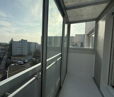 Location Appartement 2 pièces 44m² - Photo 3