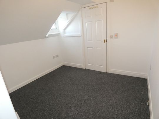 36 Warbreck Hill Road Flat 4 - Photo 1