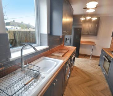 3 bedroom terraced house to rent - Photo 6