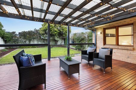 Neat & Tidy 3 Bedroom Home On a "Beach-Side of the Highway" Position! - Photo 4